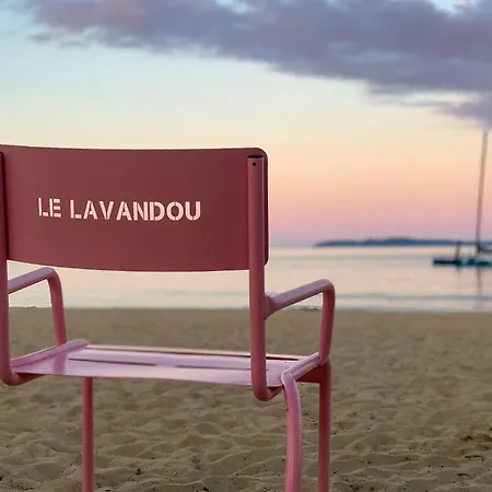 Select'sohome - Pour 4 Personnes Proche Des Commerces Et De La Du Lavandou Avec Parking Prive ! - Cap Azur Διαμέρισμα
